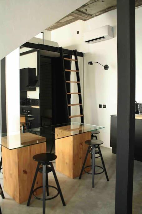 Beautiful stylish apartment next to downtown B-CrrB - Studio Apartment - 14