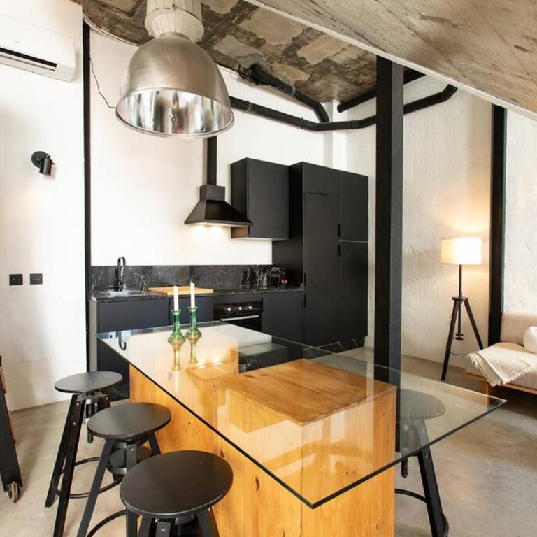 Beautiful stylish apartment next to downtown B-CrrB - Studio Apartment - 25