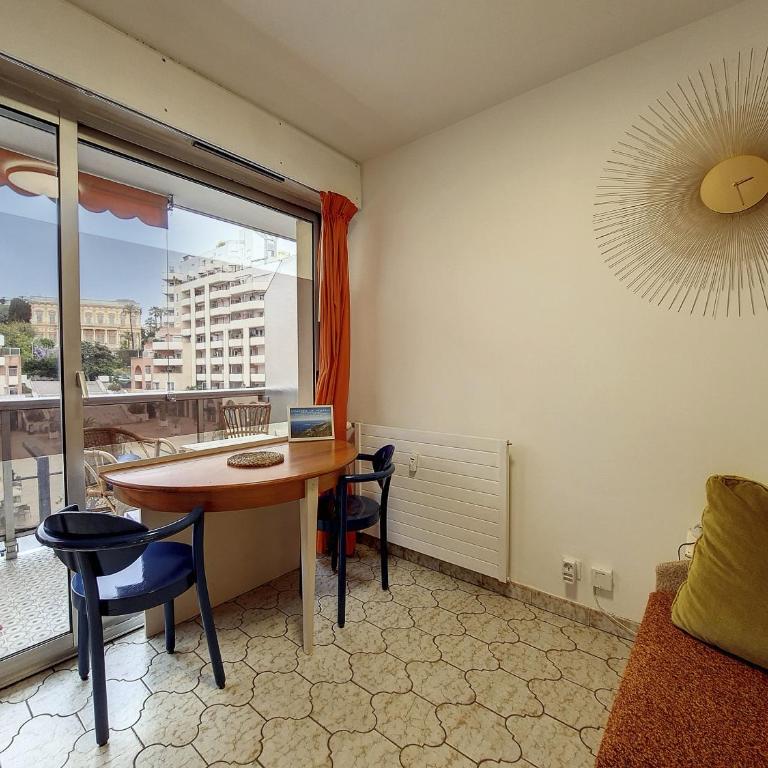 Nestor&Jeeves - FLORIDA BEACH - Studio with balcony - Studio avec Balcon - 4