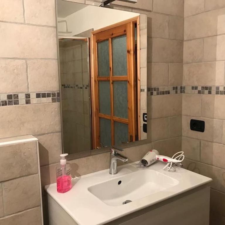 Alloggio Kenne, a 200m dagli impianti Monterosaski - Appartamento con 3 Camere da Letto - 9
