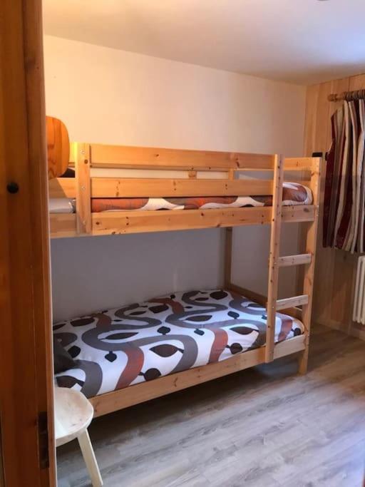Alloggio Kenne, a 200m dagli impianti Monterosaski - Appartamento con 3 Camere da Letto - 17