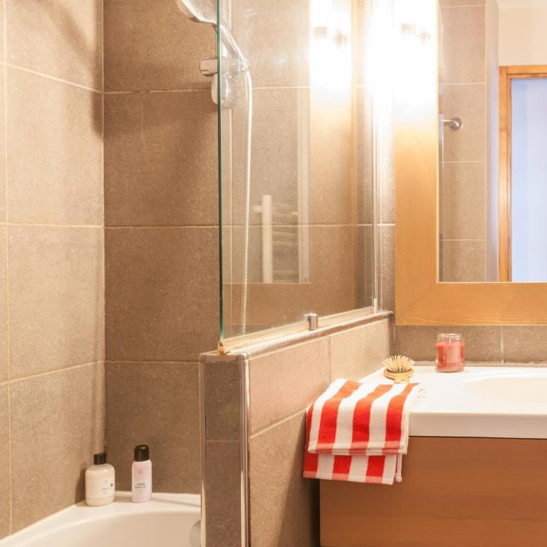 Résidence Pierre & Vacances L'Ours Blanc - Appartement 2 Chambres (6 Personnes) - 2