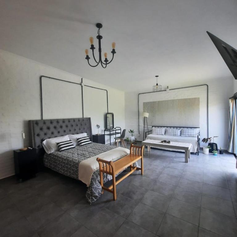 Escapada a la ciudad de las esculturas - One-Bedroom House - 1
