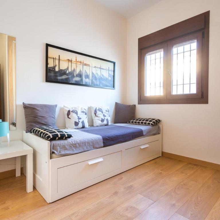 VILLA DE LUJO CLIMATIZADA. PISCINA Y JARDIN PRIVADO - Villa - 12