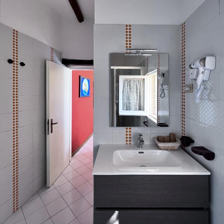 Aeneas' Landing Resort - Double Room with Sea View - 1