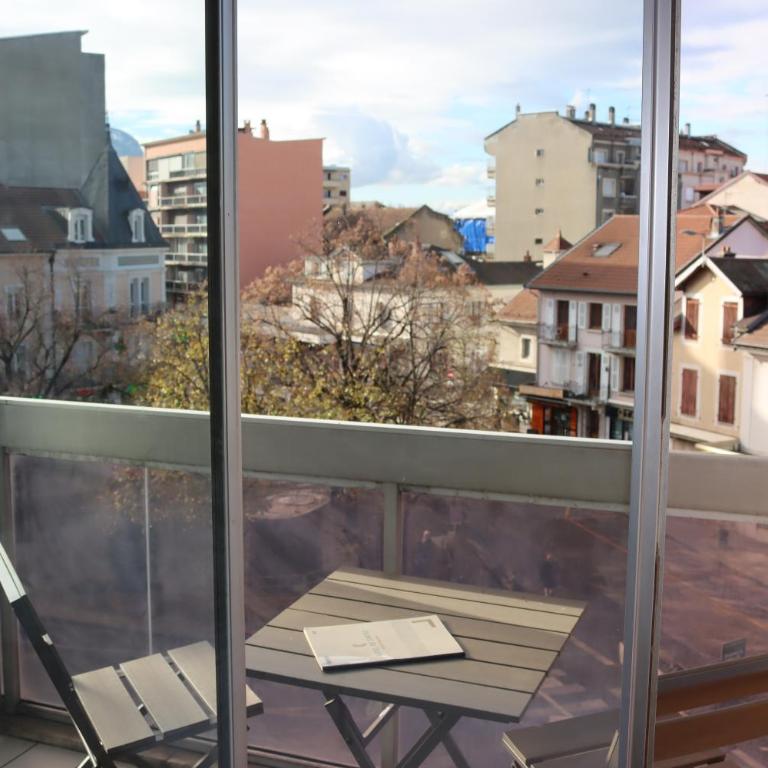 Hôtel Du Centre Annemasse - Chambre Double avec Balcon - 2