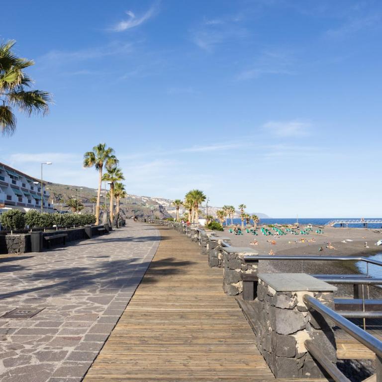 Home2Book Stunning Beachfront House With Sea Views - Casa de 2 dormitorios - 34