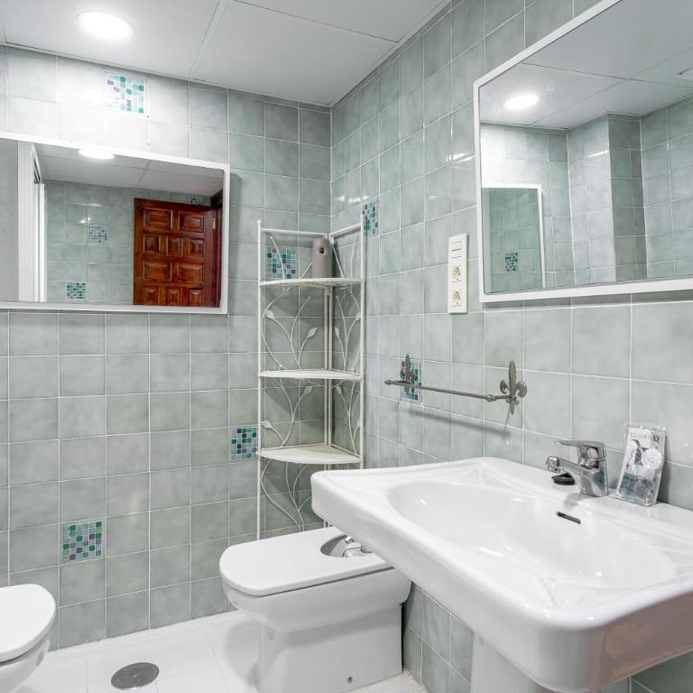 Carabeo II 5 Apartments Casasol - Apartamento - 16
