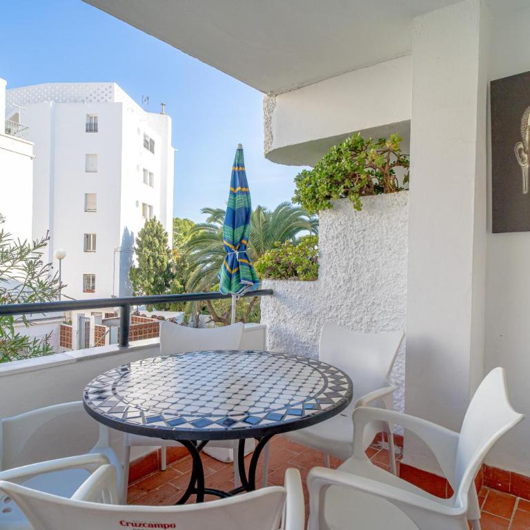 Carabeo II 5 Apartments Casasol - Apartamento - 2