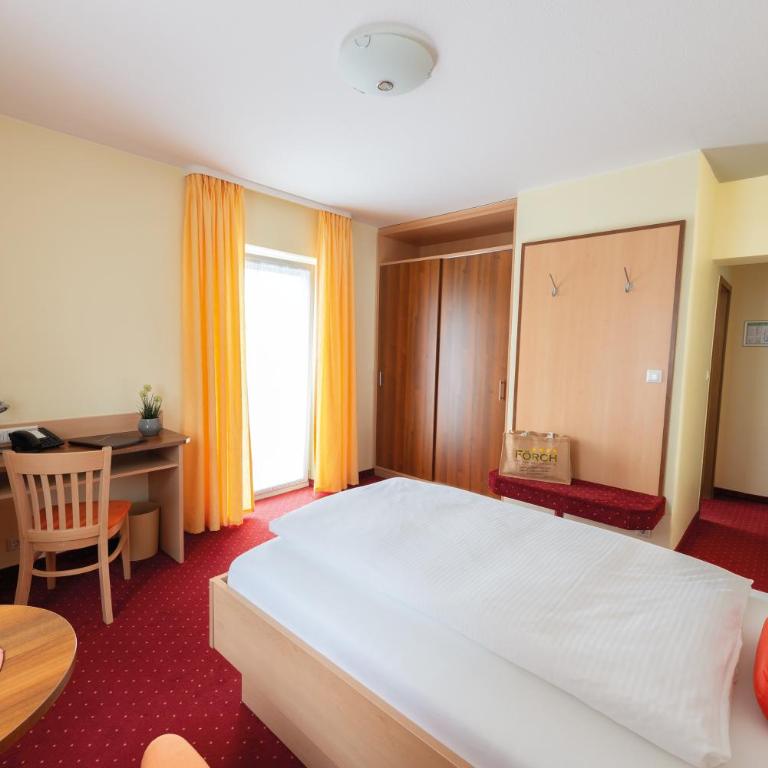 Kur- und Wellnesshotel Förch - Einzelzimmer mit Balkon - 3