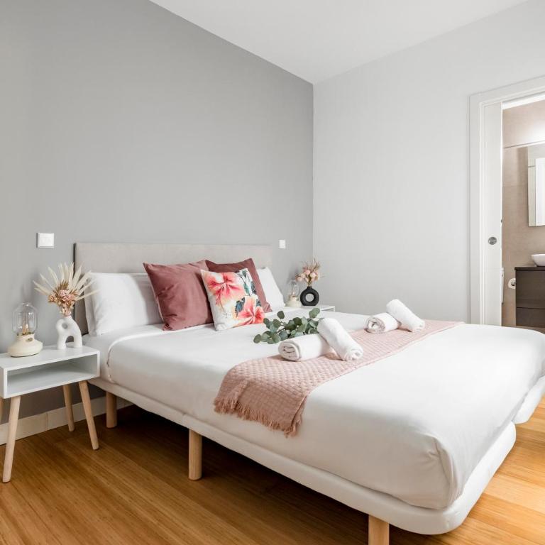 Tirso de Molina III - Apartamento de 2 dormitorios - Two-Bedroom Apartment - 13