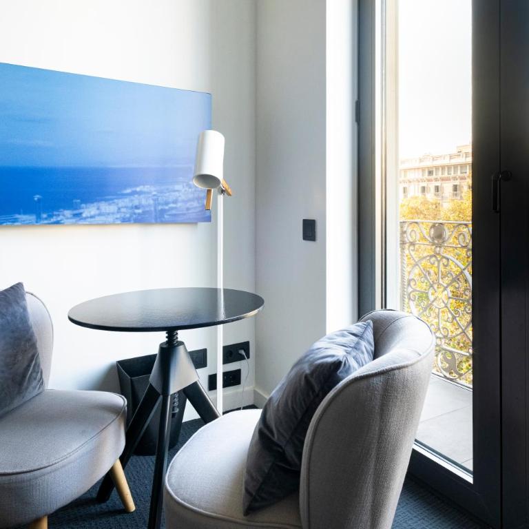 Sixtytwo Hotel - Deluxe Double or Twin Room - 8
