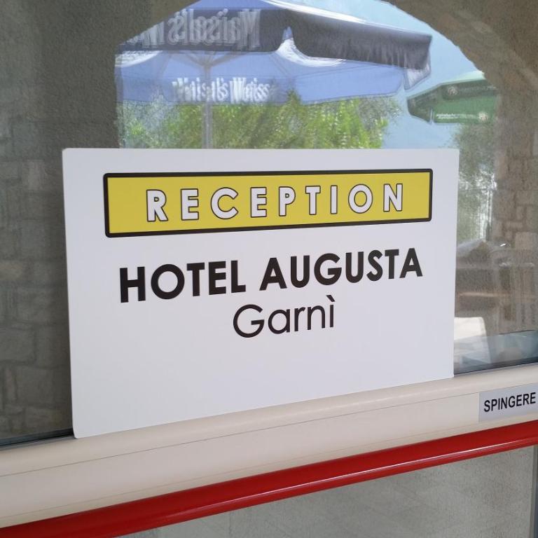 Hotel Augusta Garnì - Camera Matrimoniale/Doppia con Letti Singoli con Balcone - 4
