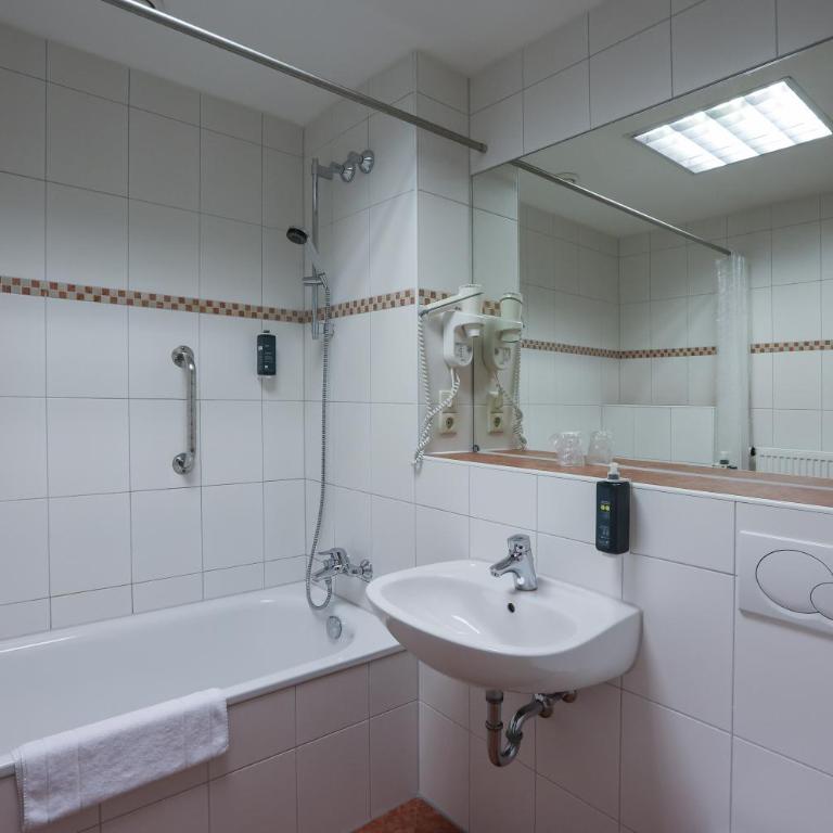 Arthotel ANA Panorama, Trademark Collection by Wyndham - Camera Standard Doppia con Letti Singoli - 12