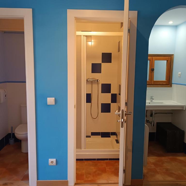 Mora de Nuei - Habitación Familiar con baño privado - 1