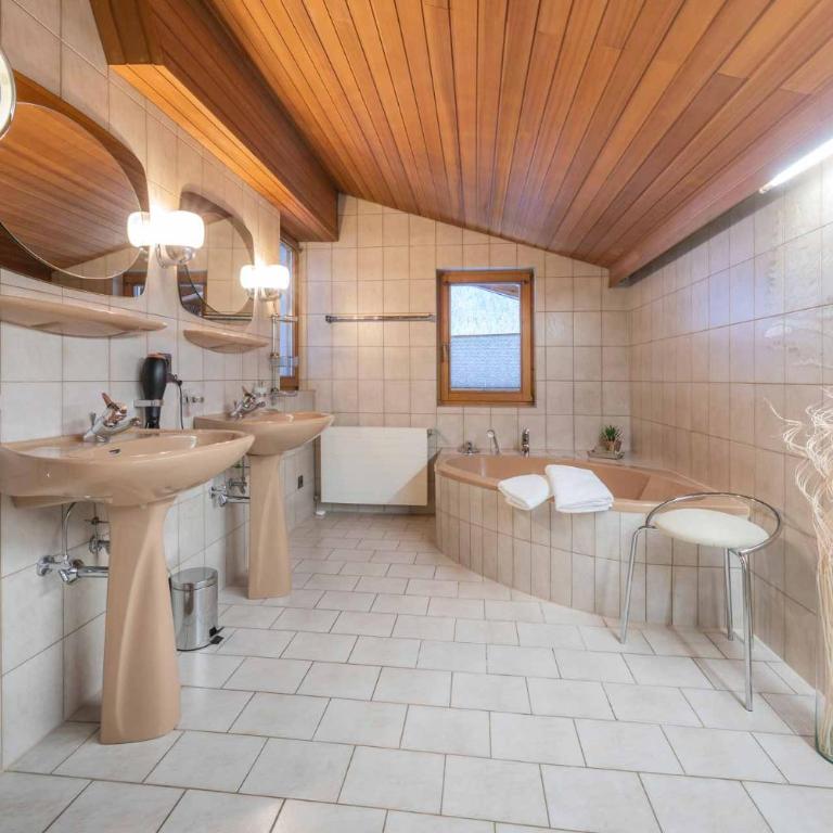 Apartment Zum Landarzt inklusive Sauna - Apartment mit 4 Schlafzimmern und einem Balkon - 12
