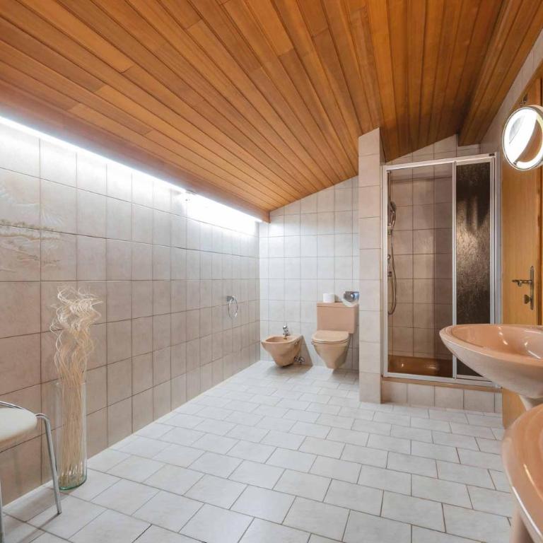 Apartment Zum Landarzt inklusive Sauna - Apartment mit 4 Schlafzimmern und einem Balkon - 56