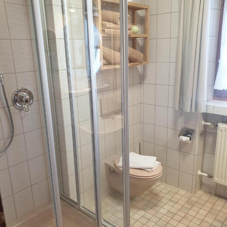 Gästehaus Menkenbauer inkl. Chiemgaukarte - Haus mit 5 Schlafzimmern - 10