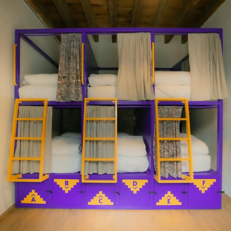 Viajero CDMX Centro Hostel - Bed in 6-Bed Mixed Dormitory Room - 2