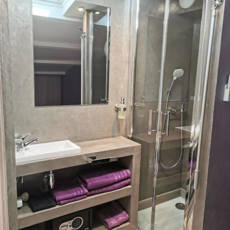 Chambres d'Hotes NATURISTE, Village Naturiste Cap d'Agde, Draps, Serviette, Café, Menage inclus en fin de sejour - Petite Chambre Double - 14