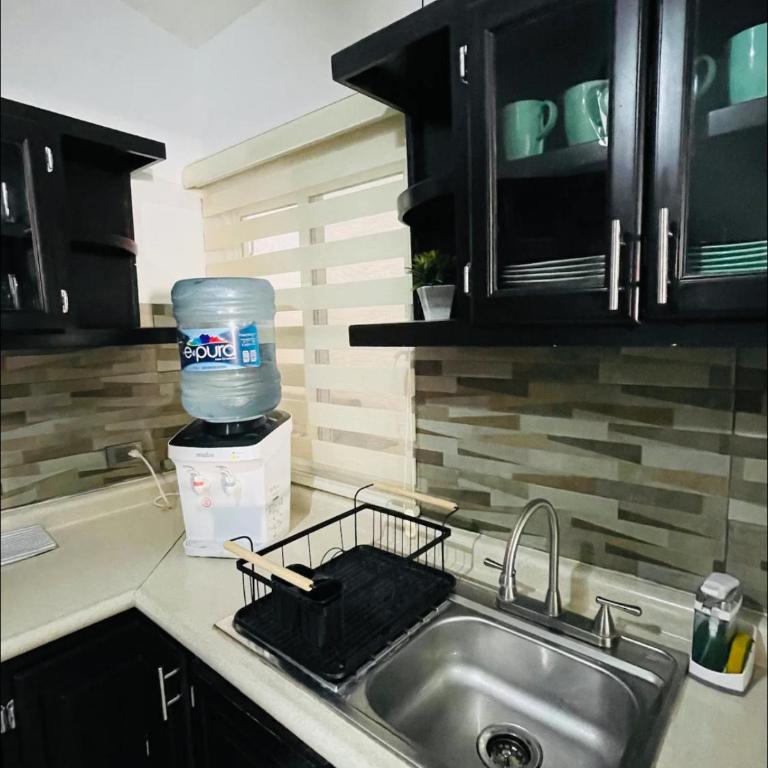 3 Bedrooms Home. Walking distance to the Malecon. - Casa de 3 dormitorios - 10