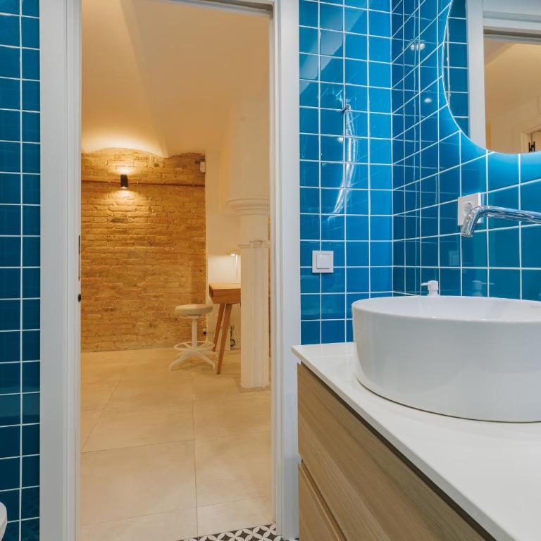 Stylish Apartment near Plaça España - Apartment - 4