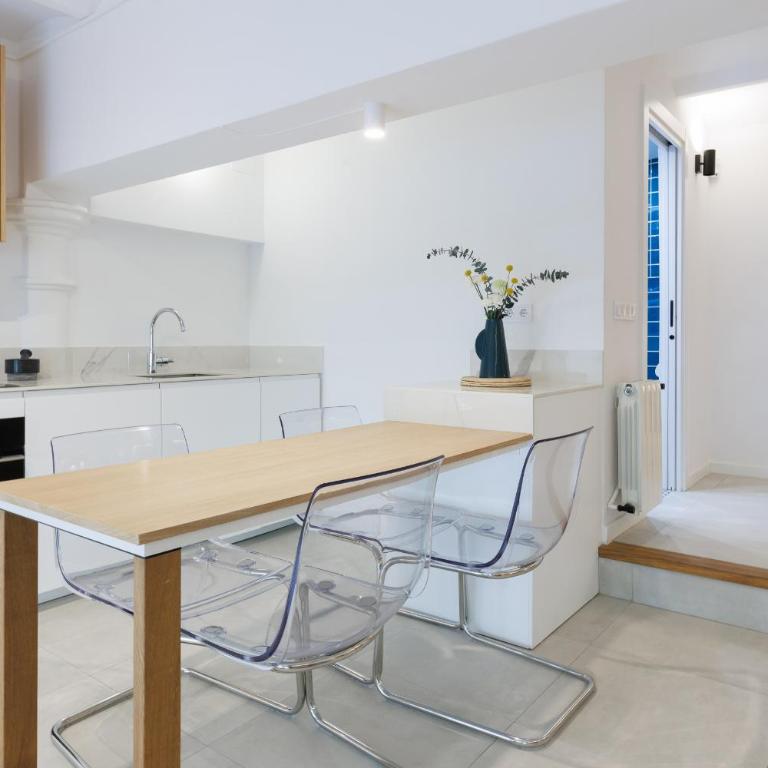 Stylish Apartment near Plaça España - Apartment - 15