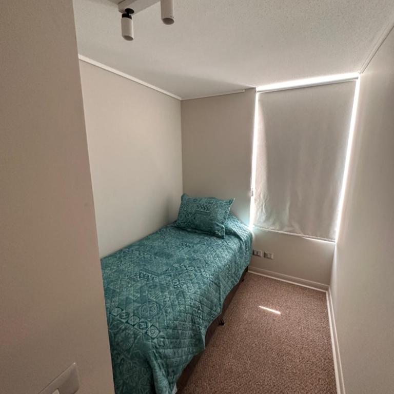 Depto Completo a 15 minutos del aereopuerto y frente al Mall - Apartamento de 3 dormitorios - 3