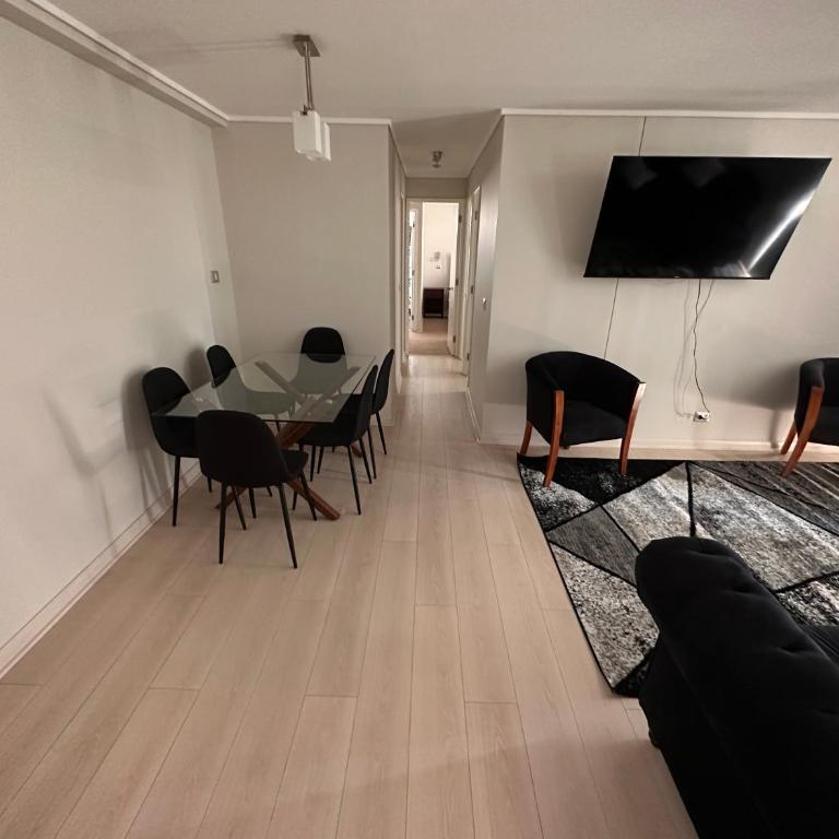 Depto Completo a 15 minutos del aereopuerto y frente al Mall - Apartamento de 3 dormitorios - 7