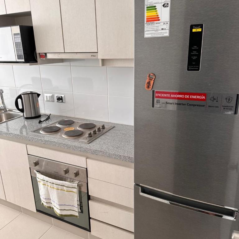 Depto Completo a 15 minutos del aereopuerto y frente al Mall - Apartamento de 3 dormitorios - 11