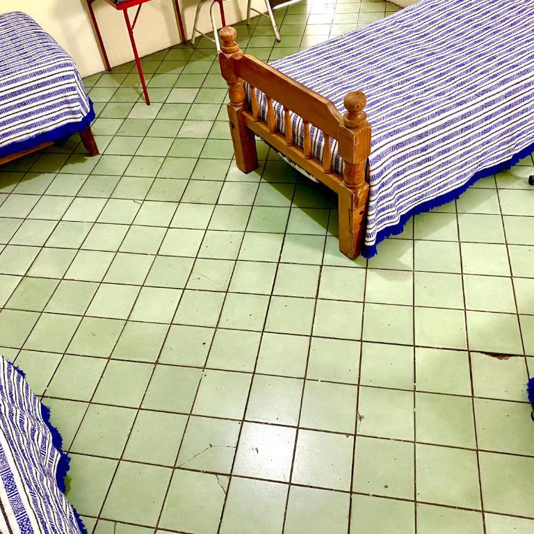 Hostal Santuario de las Libelulas - Cama en habitación compartida con 4 camas - 2