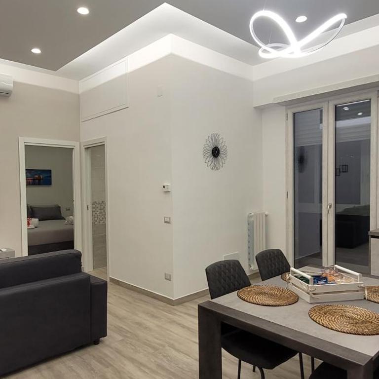Erre Home - Appartamento con 1 Camera da Letto - 2