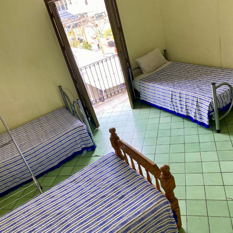 Hostal Santuario de las Libelulas - Cama en habitación compartida con 4 camas - 5