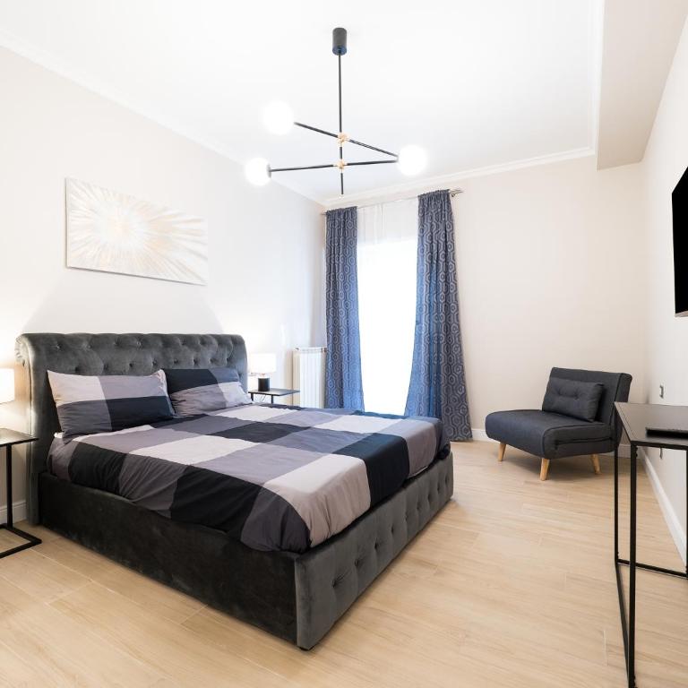 50 Apartments Rome - Two-Bedroom Apartment - 12