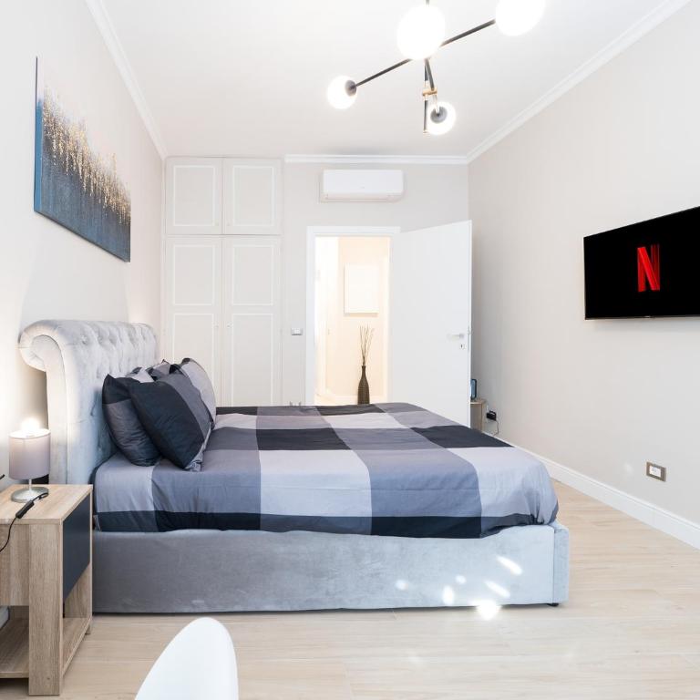50 Apartments Rome - Two-Bedroom Apartment - 10