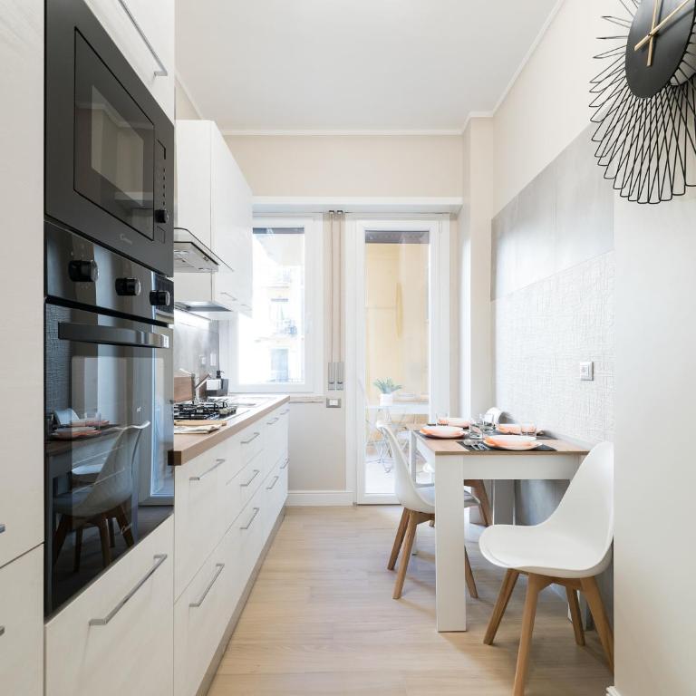 50 Apartments Rome - Two-Bedroom Apartment - 22