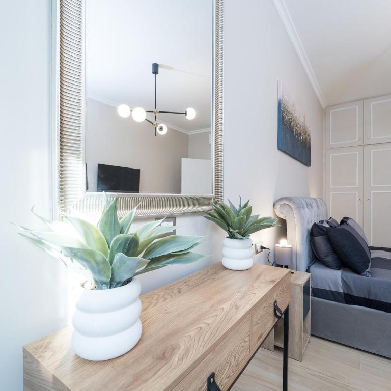 50 Apartments Rome - Two-Bedroom Apartment - 23