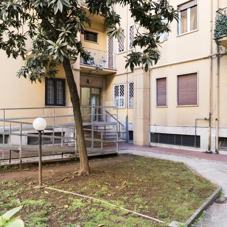 50 Apartments Rome - Two-Bedroom Apartment - 33