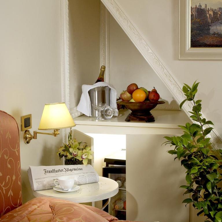 Suites Rome - Camera King Superior - 10