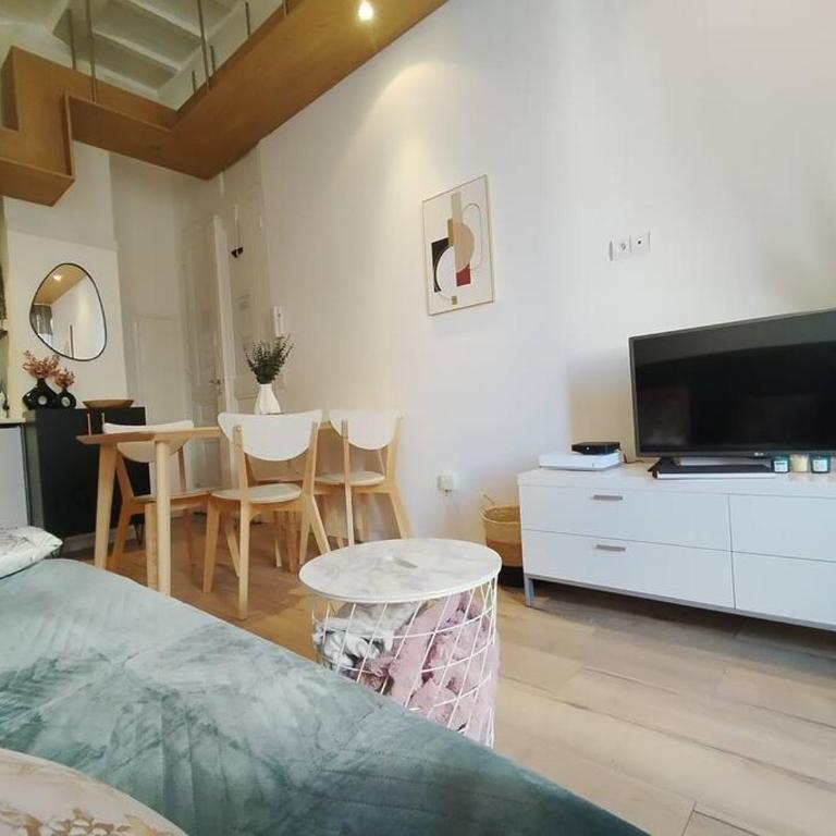 NEW Biovès Citron Calme Clim Wifi Plage, RENOVÉ - Maisonette-Apartment - 38