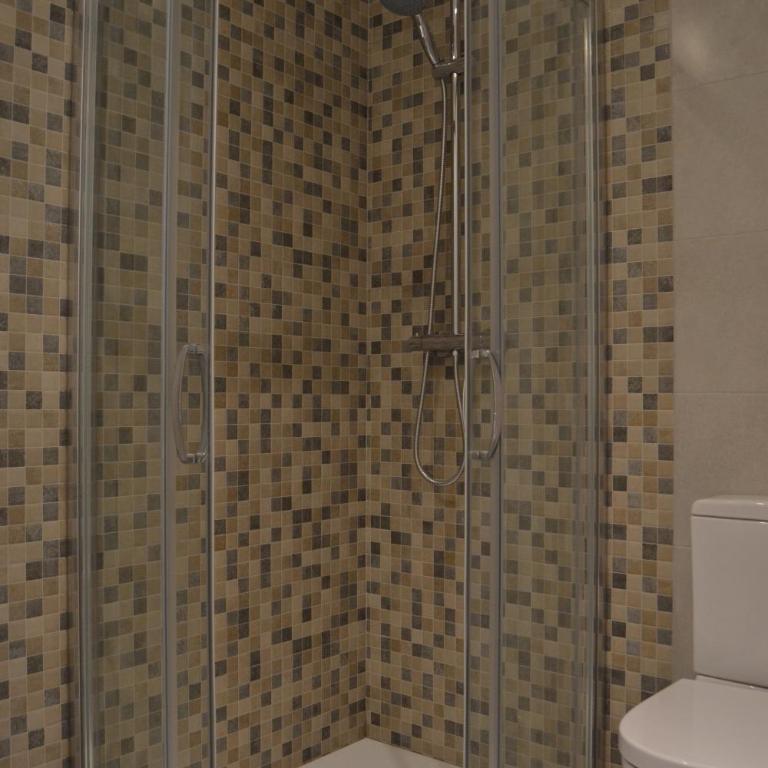 Talaia HT - Habitación Doble con baño privado - 4