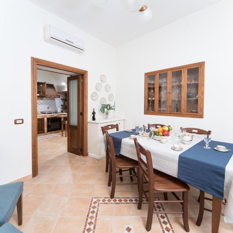 La Casa di Assunta Naples Historical Centre - Three-Bedroom Apartment - 11