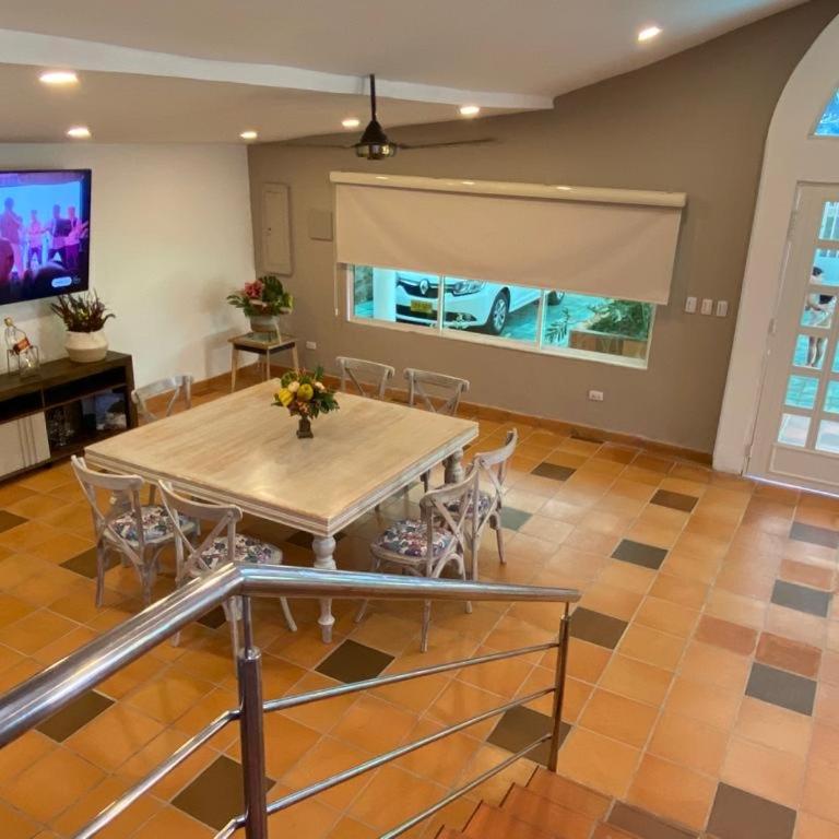 Hermosa Casa En playa Mendoza - Casa de 4 dormitorios - 29