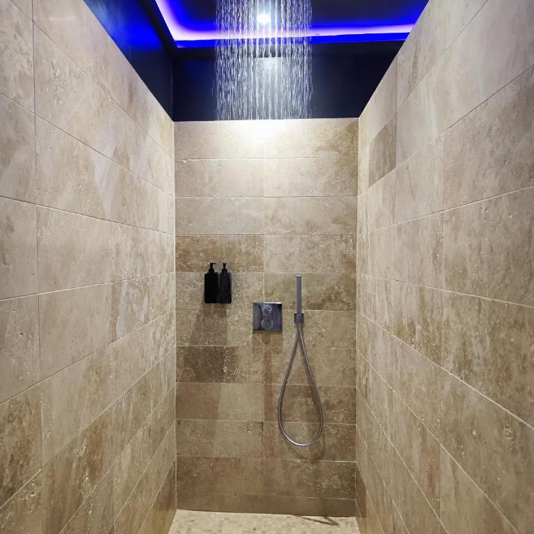 LoveRoom#1 by Pimente ton couple - Appartement 1 Chambre - 5