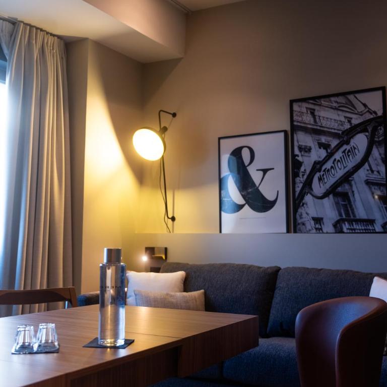 Mercure Paris Tour Eiffel Pont Mirabeau - Apartamento Superior con 1 cama doble y sofá - 17