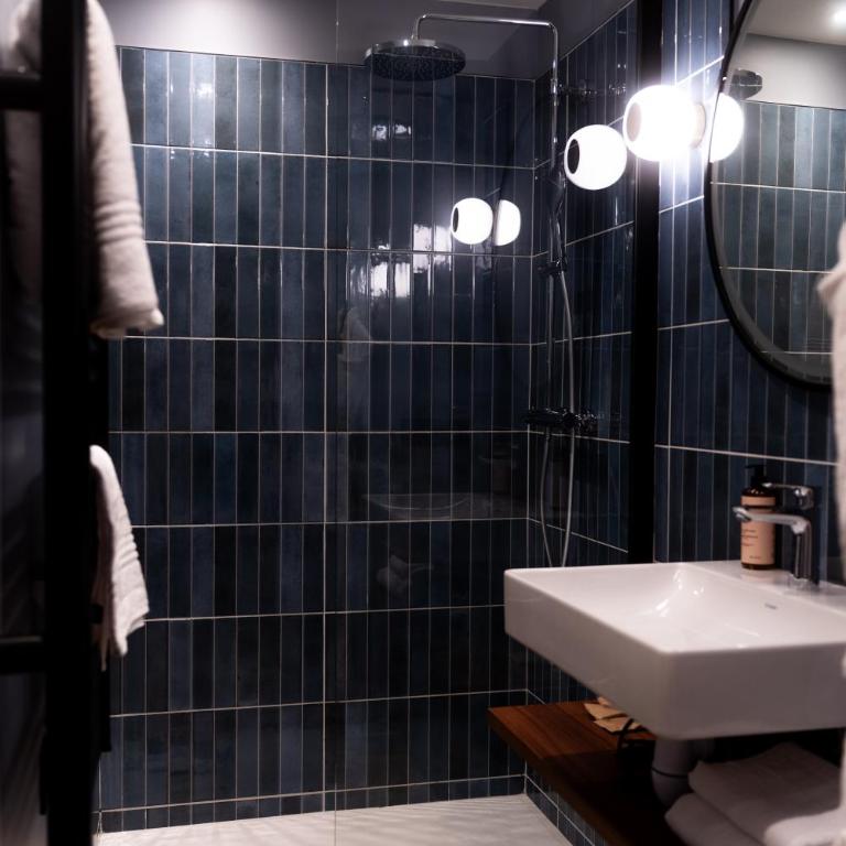 Mercure Paris Tour Eiffel Pont Mirabeau - Apartamento Superior con 1 cama doble y sofá - 21