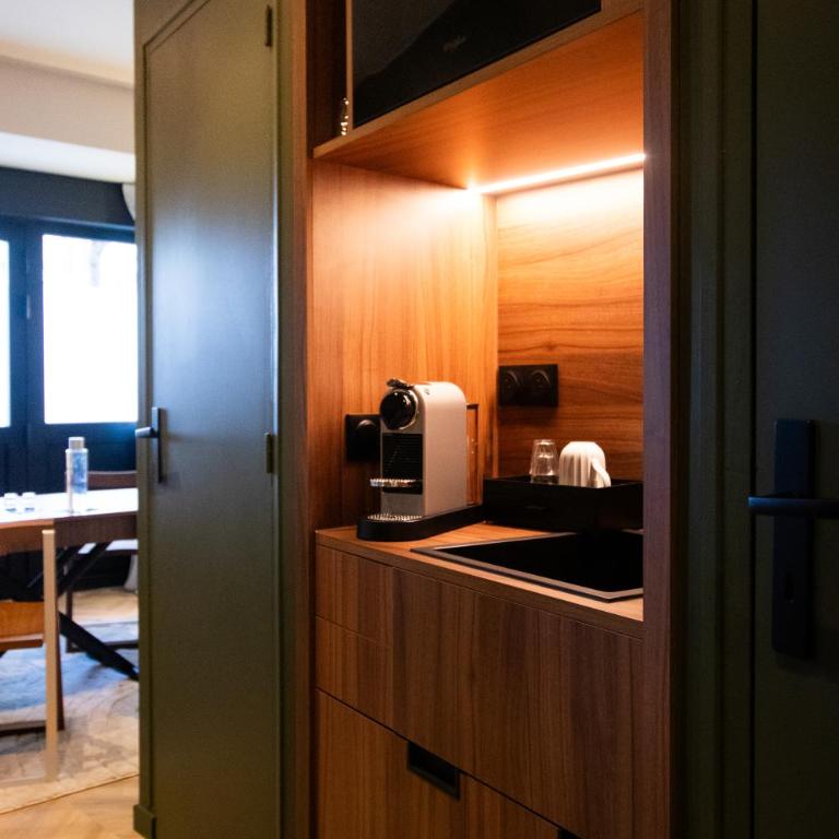 Mercure Paris Tour Eiffel Pont Mirabeau - Apartamento Superior con 1 cama doble y sofá - 15