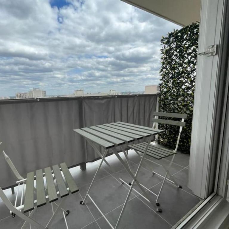 9 mi from Stade de France - Charming 5-room - Apartment - 15