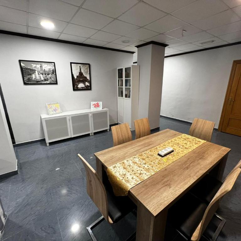 RMN TOURIST HOME - Two-Bedroom Apartment - 5