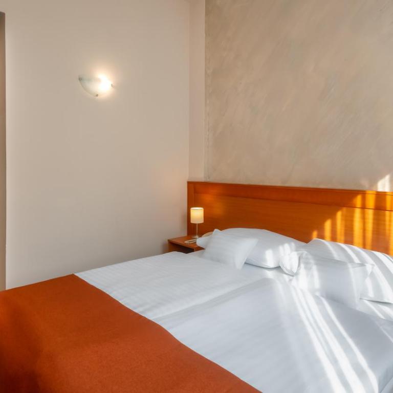 Hunguest Hotel Sun Resort - Triple Room - 4